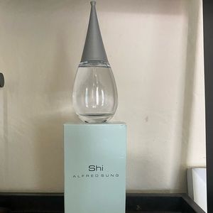 Shi perfume by Alfred Sung